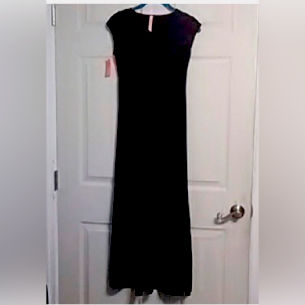 Mesmera / Black Ruched Sleeveless Dress. Fabric Polyester-Rayon. Size PS